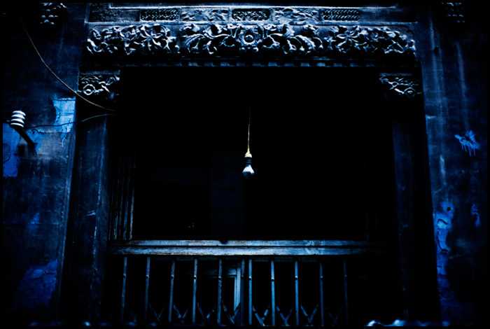 beijing hutong light bulb